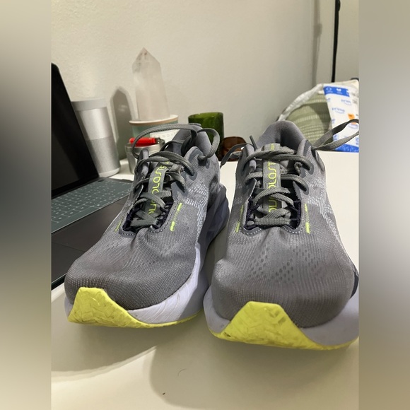 Asics Novablast 5 Running Shoes - Picture 2 of 7